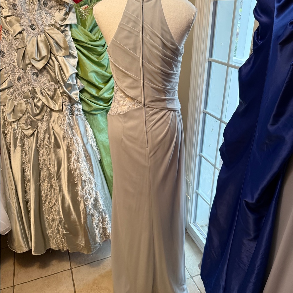 David's Bridal Light Gray Prom Dress/bridesmaid/evening /special occasions - Picture 8 of 12